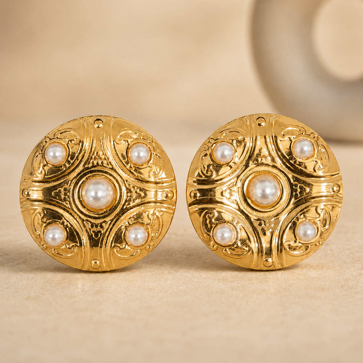 Ottavia Studs