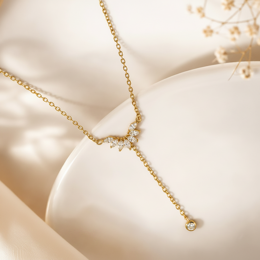 Médaillon Necklace