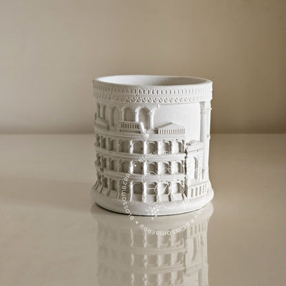Colosseum Vista Planter Pot