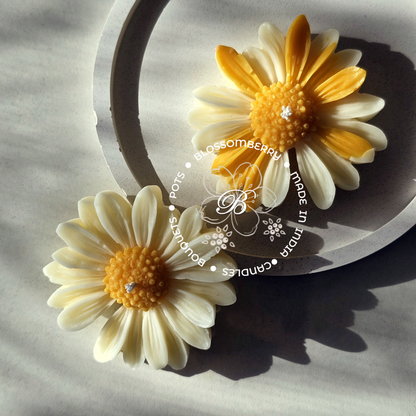Daisy Flower Candle (Set of 2)