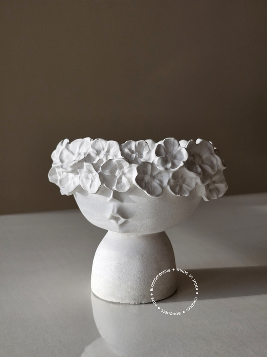 Girl With Flowerhead Pot (White)