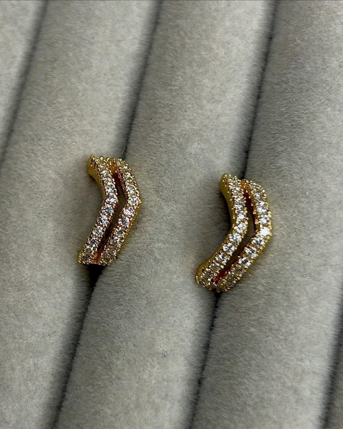 Courbure Earcuffs (Pair)