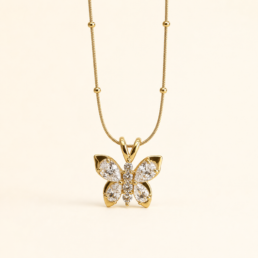 Papillon Blanc Necklace
