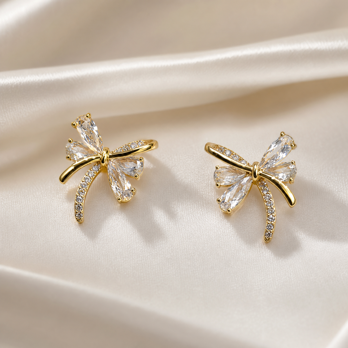 Cluster Bow Studs