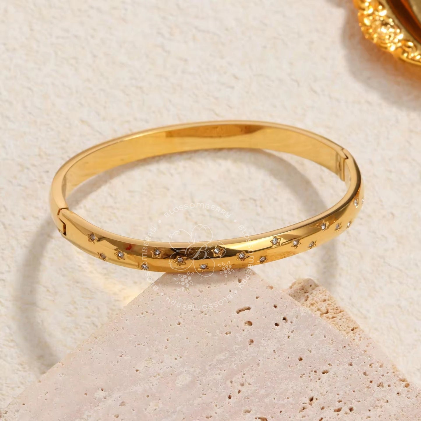 Bracelet 11