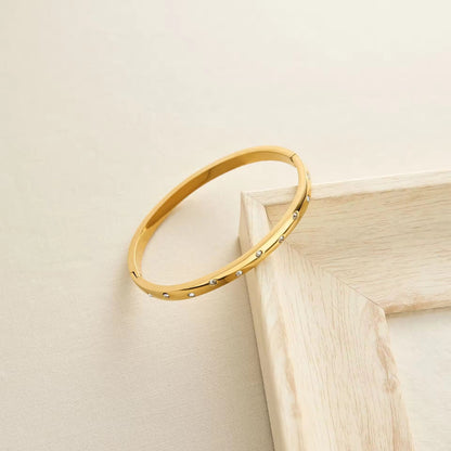 Bracelet 13