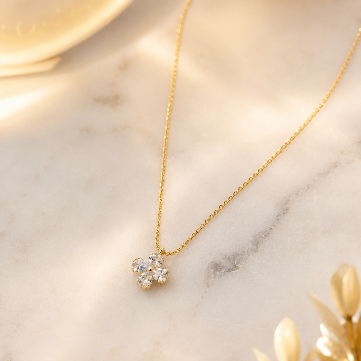 cgfhg Necklace