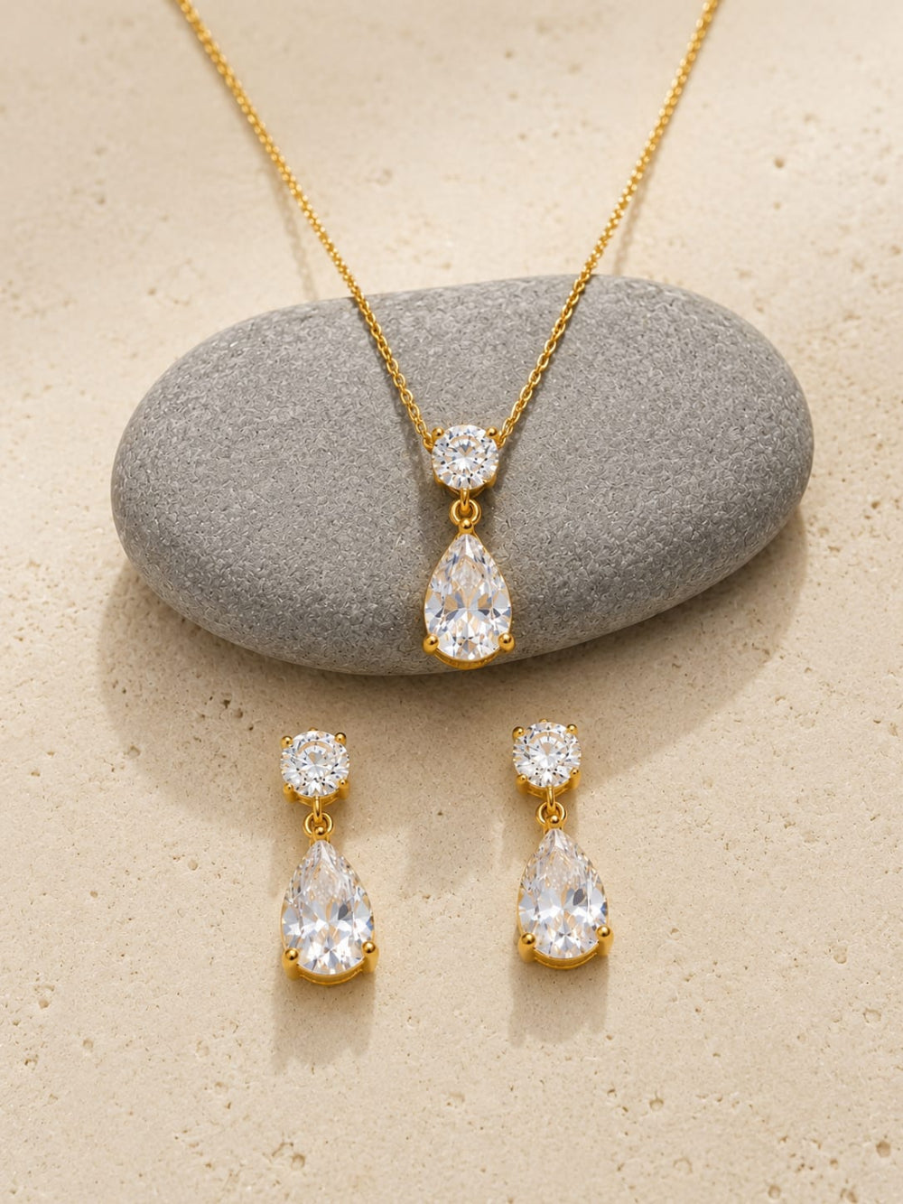 Juno Necklace