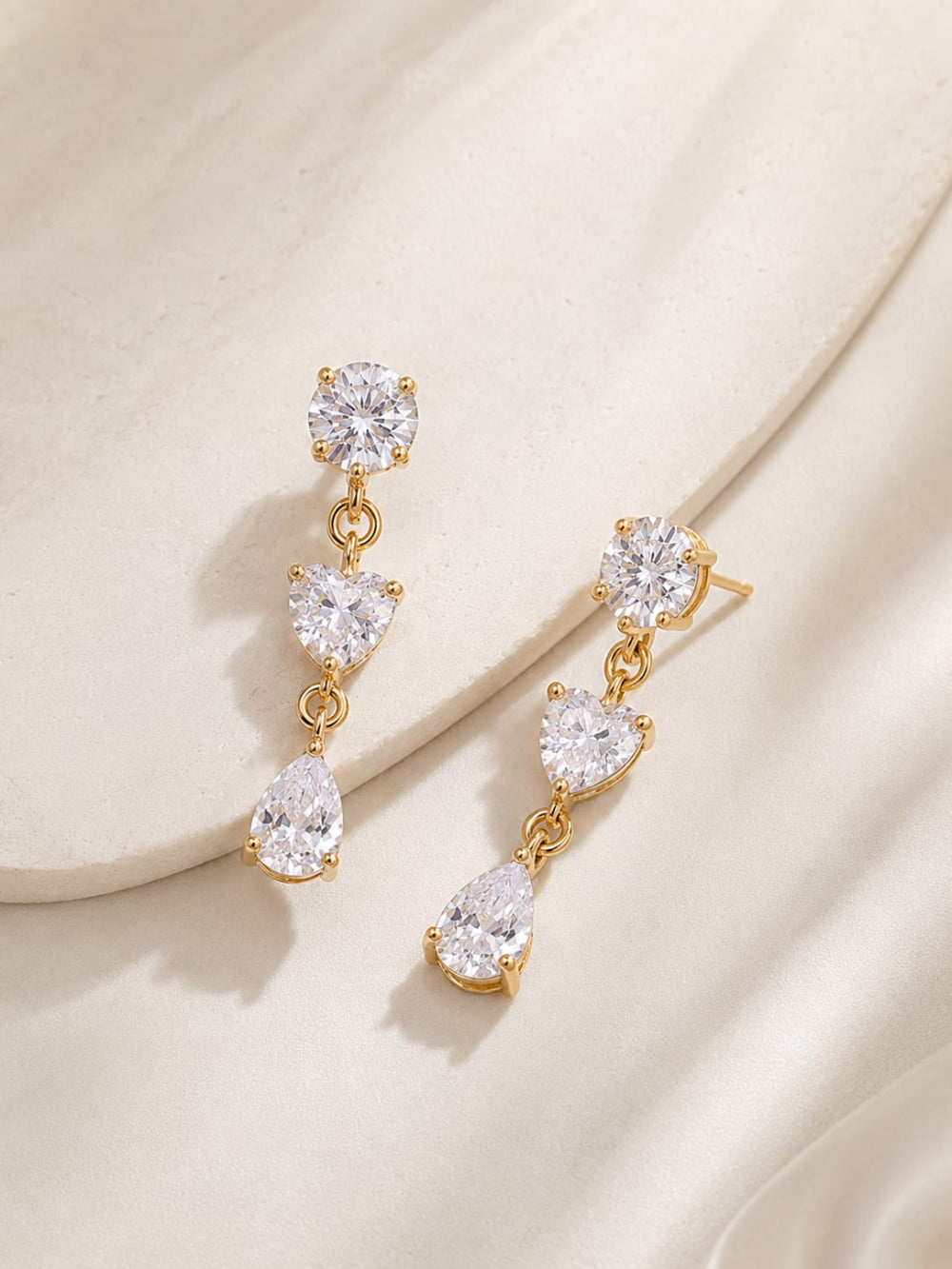 2 Earrings