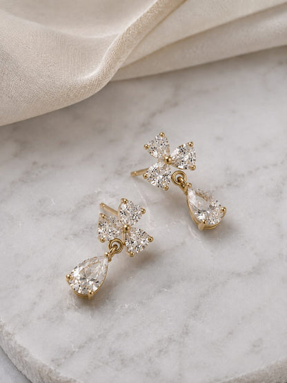 adskdhia Earrings