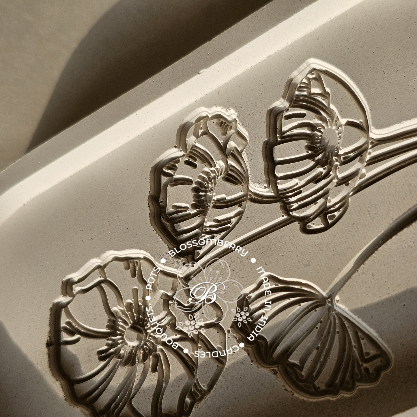 Flower Embossed Oval Tray