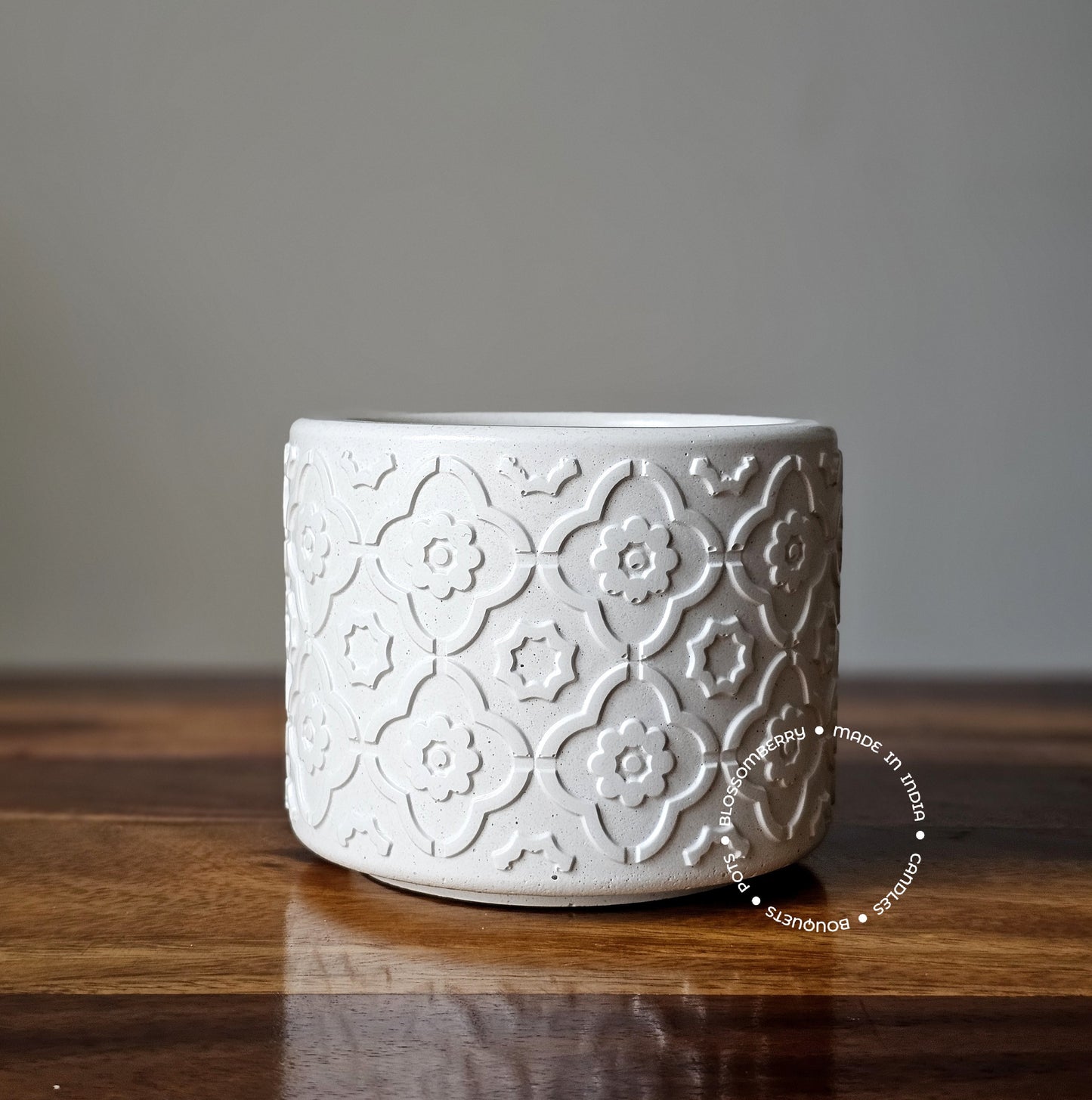 Moroccan Design Pot (White)