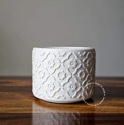 Moroccan Design Pot (White)